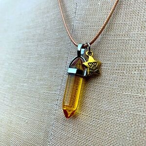 Handmade Resin Crystal Honey Star Amulet Necklace